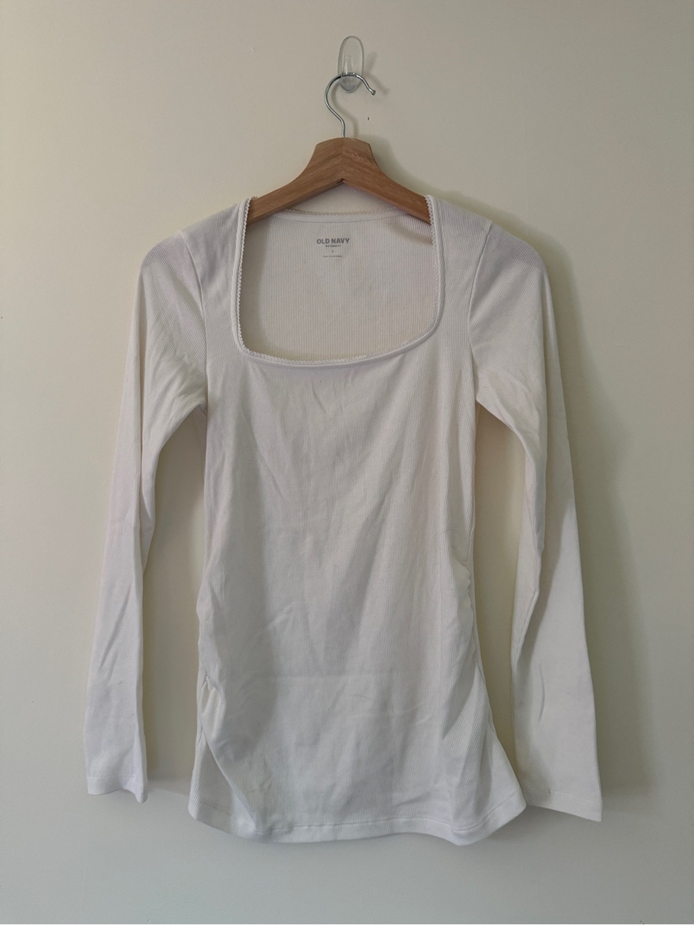 NWOT Old Navy White Long-Sleeve Square Neck Maternity Tee